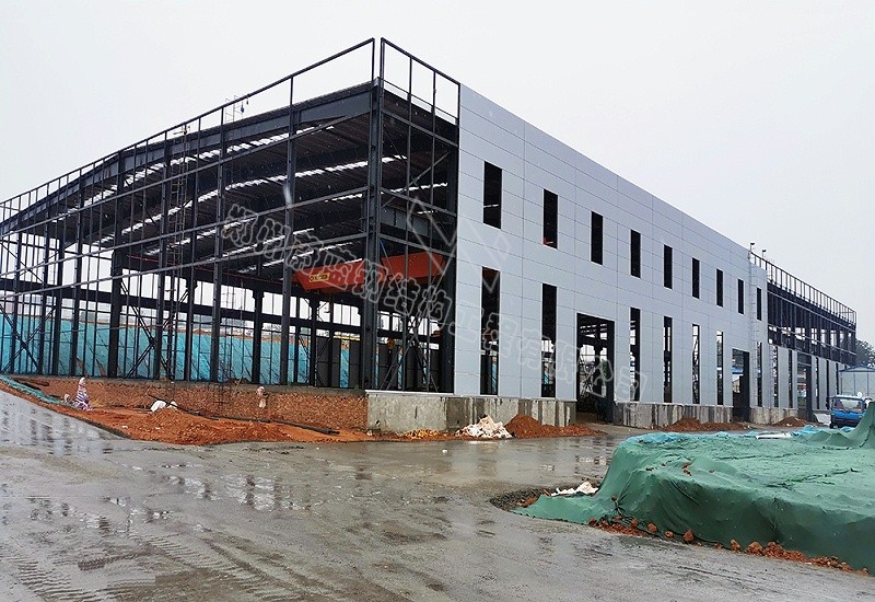 K8凯发钢构百科：解析钢结构厂房工程屋面容易漏水的地方